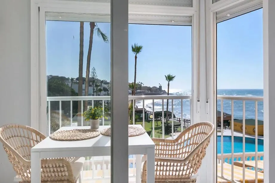 @Seafront Apartment Sitio de Calahonda 0*,  Spain